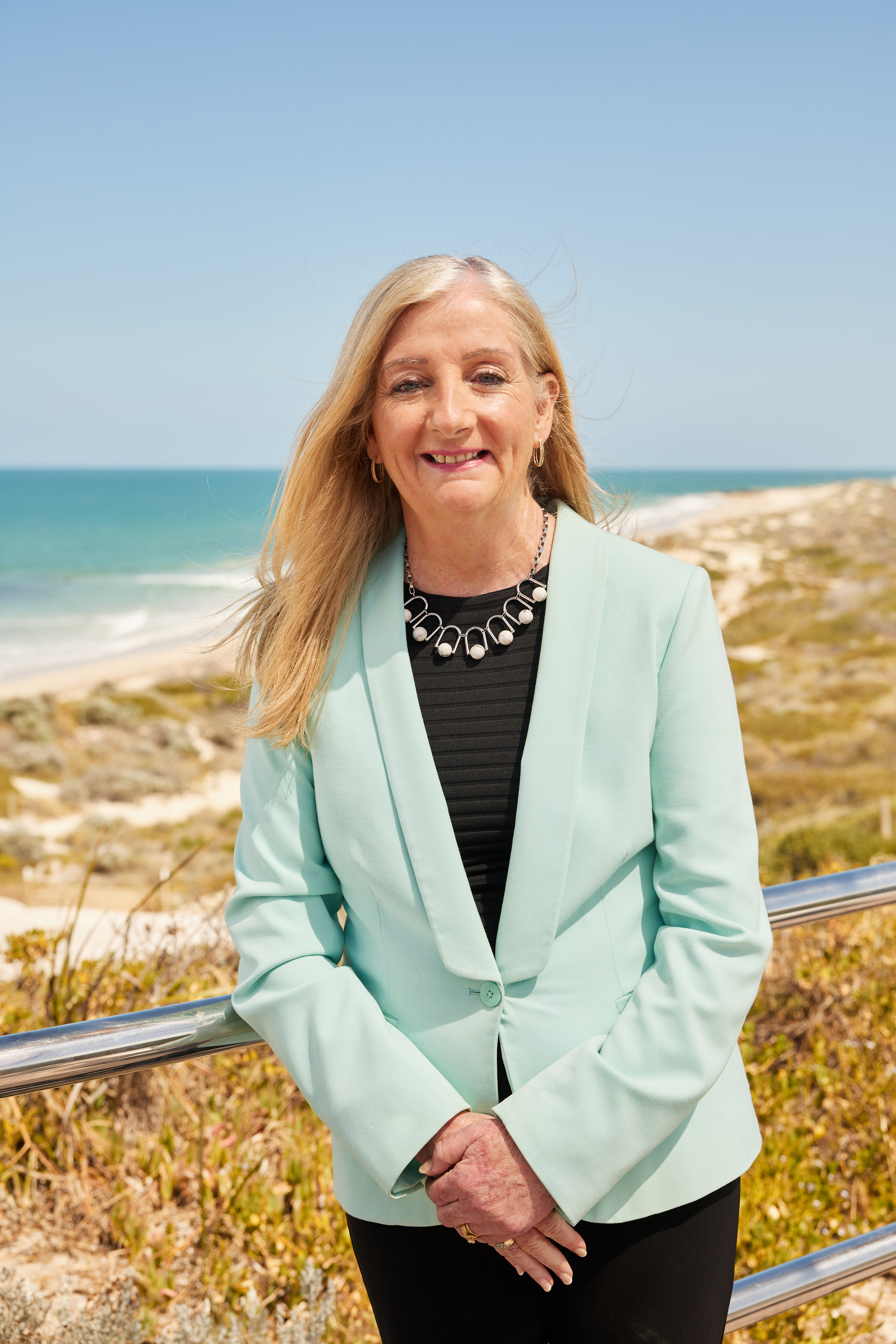 /media/3879/pearce_tracey-roberts.jpg