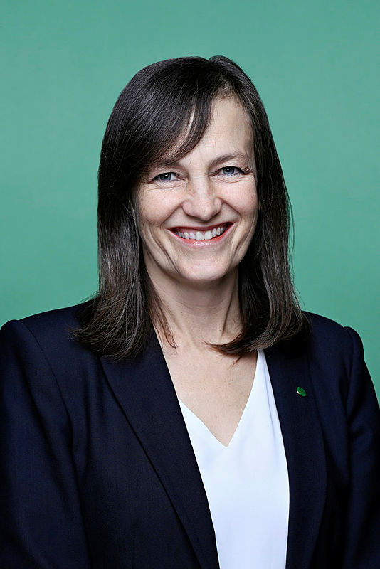 /media/4043/whitlam_carol-berry_new.jpg